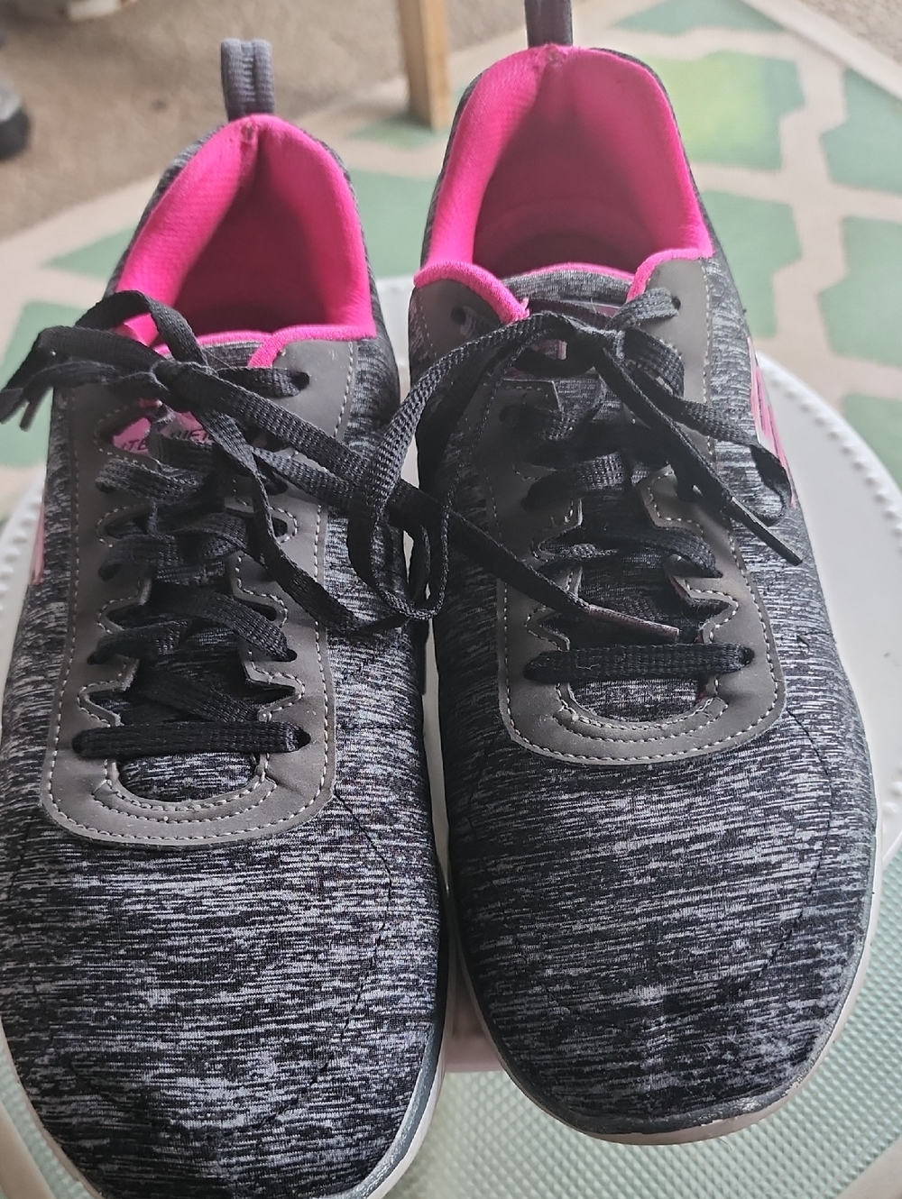 Skechers Women’s Black & Pink Athletic Sneakers